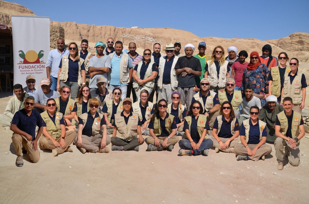 Participa en la ‘XVI Campaña del Proyecto Visir Amen-Hotep Huy’, 2024